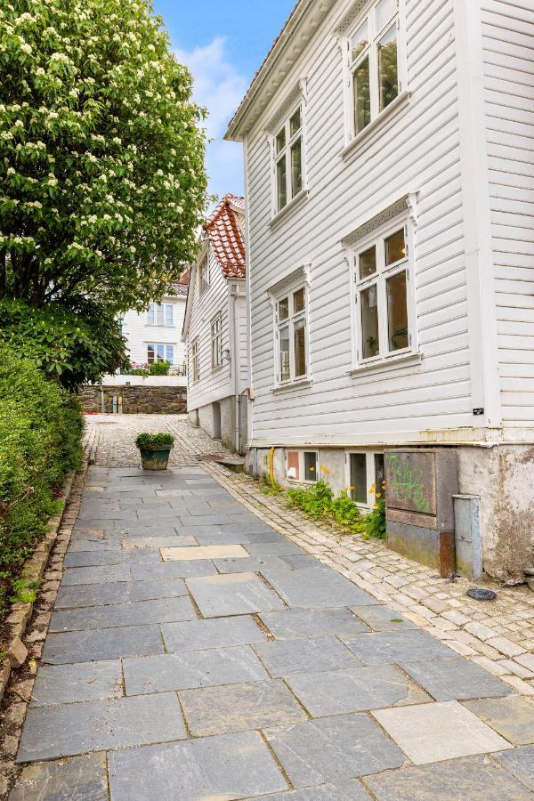 Behind Bryggen - Renovated - Budget Friendly Bergen Extérieur photo